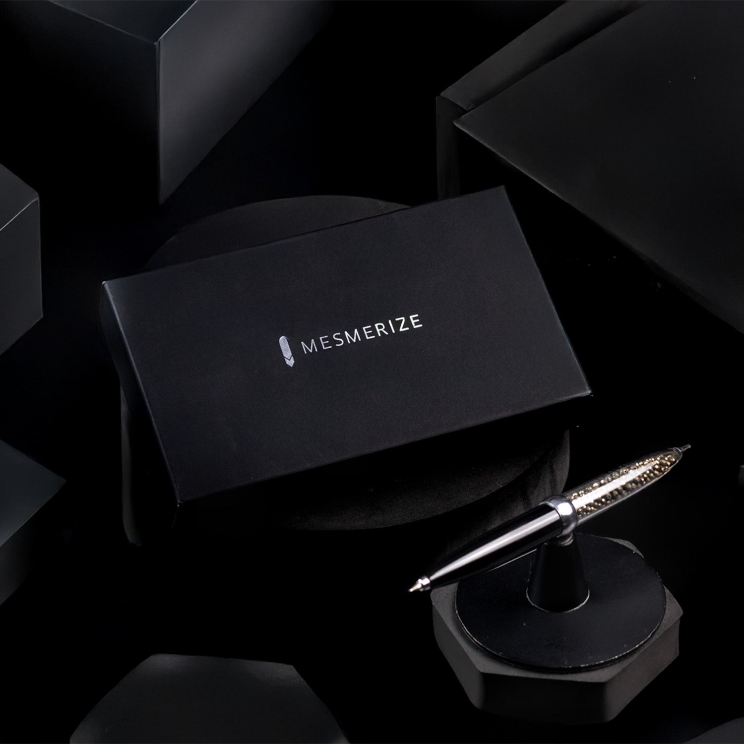 Pyrite MagSpin Rotating Desk Pen with DryFlow Ink