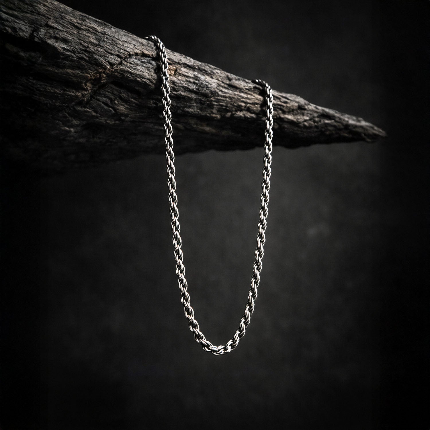 Titan Weave Chain Necklace