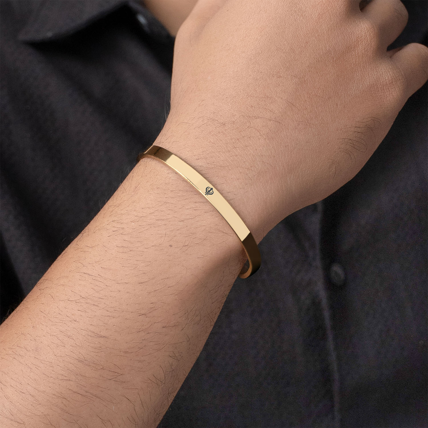 Khanda Gloss Cuff Adjustable Bracelet Gold