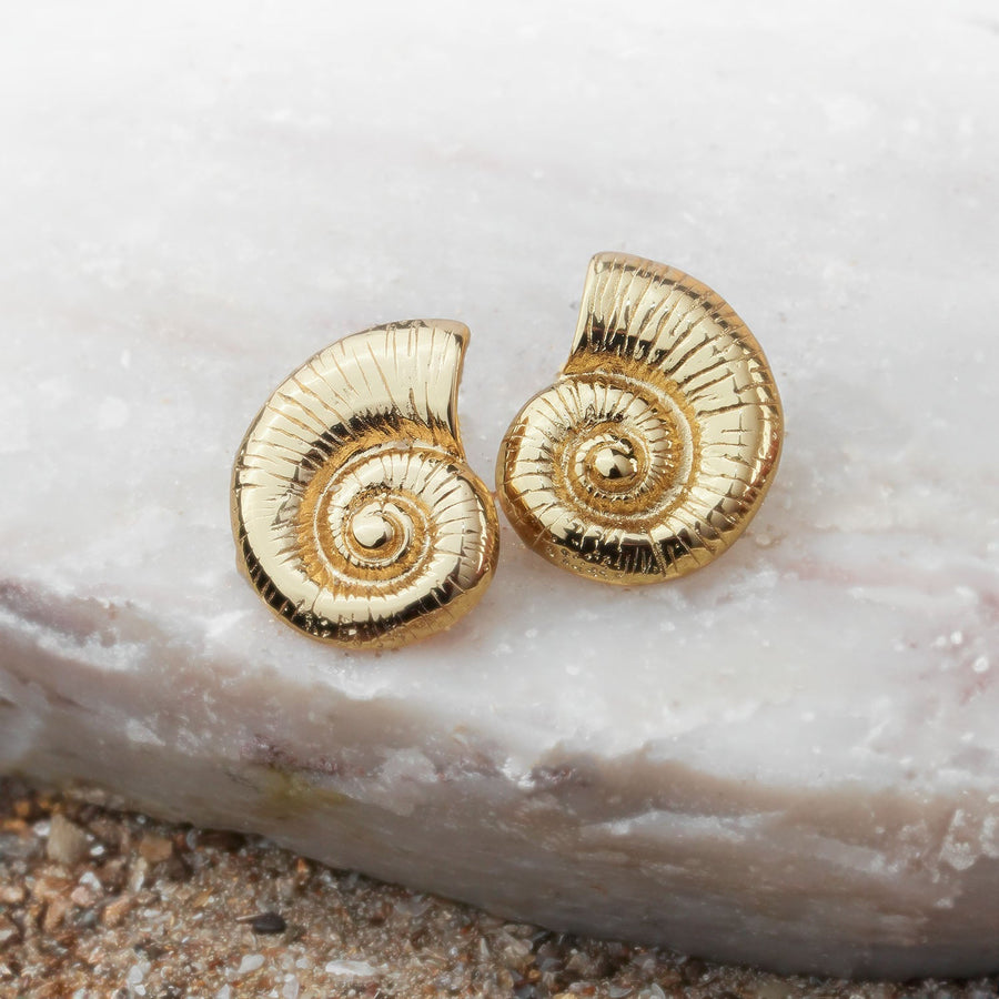 Moana Shell 18K Gold Earring