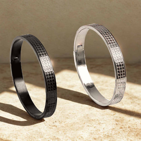 Octavian Oval Kada Bracelet