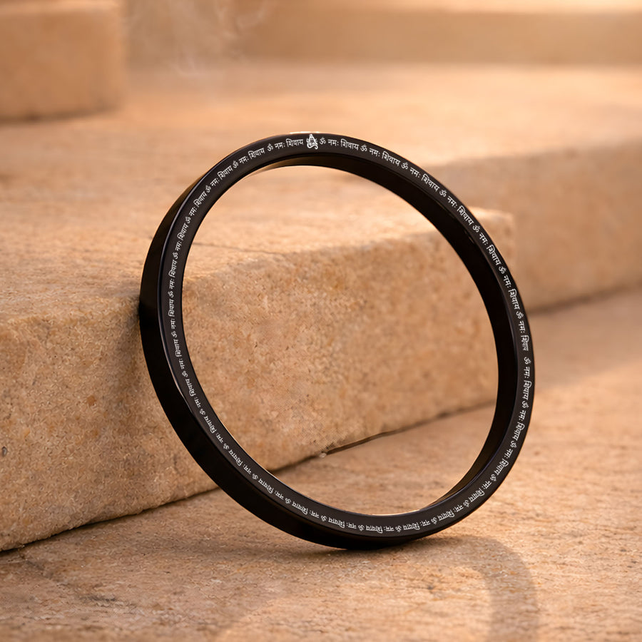 Om Namah Shivay MicroCarved Thick Round Kada